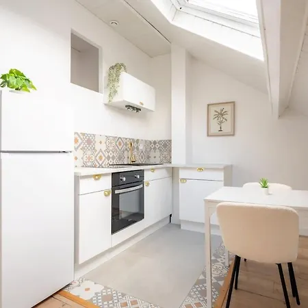 Dans Les Combles D'eugene