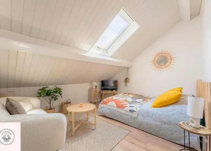 Dans Les Combles D'eugene Apartmán