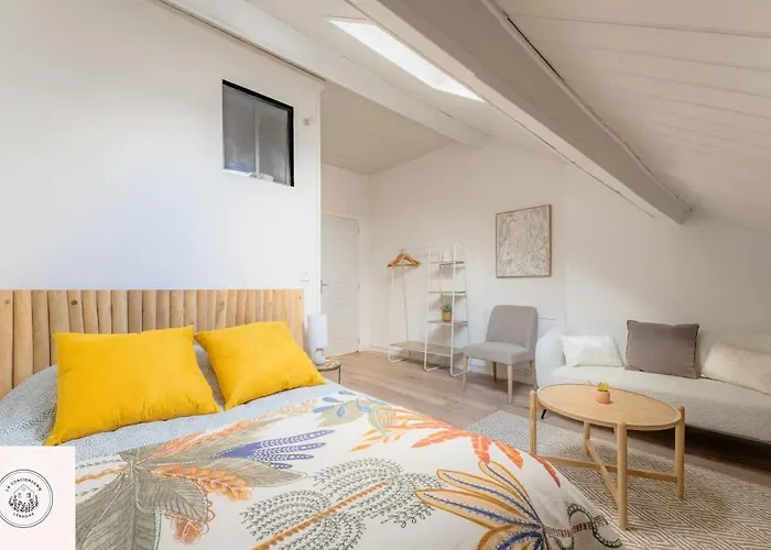 Dans Les Combles D'eugene Apartmán